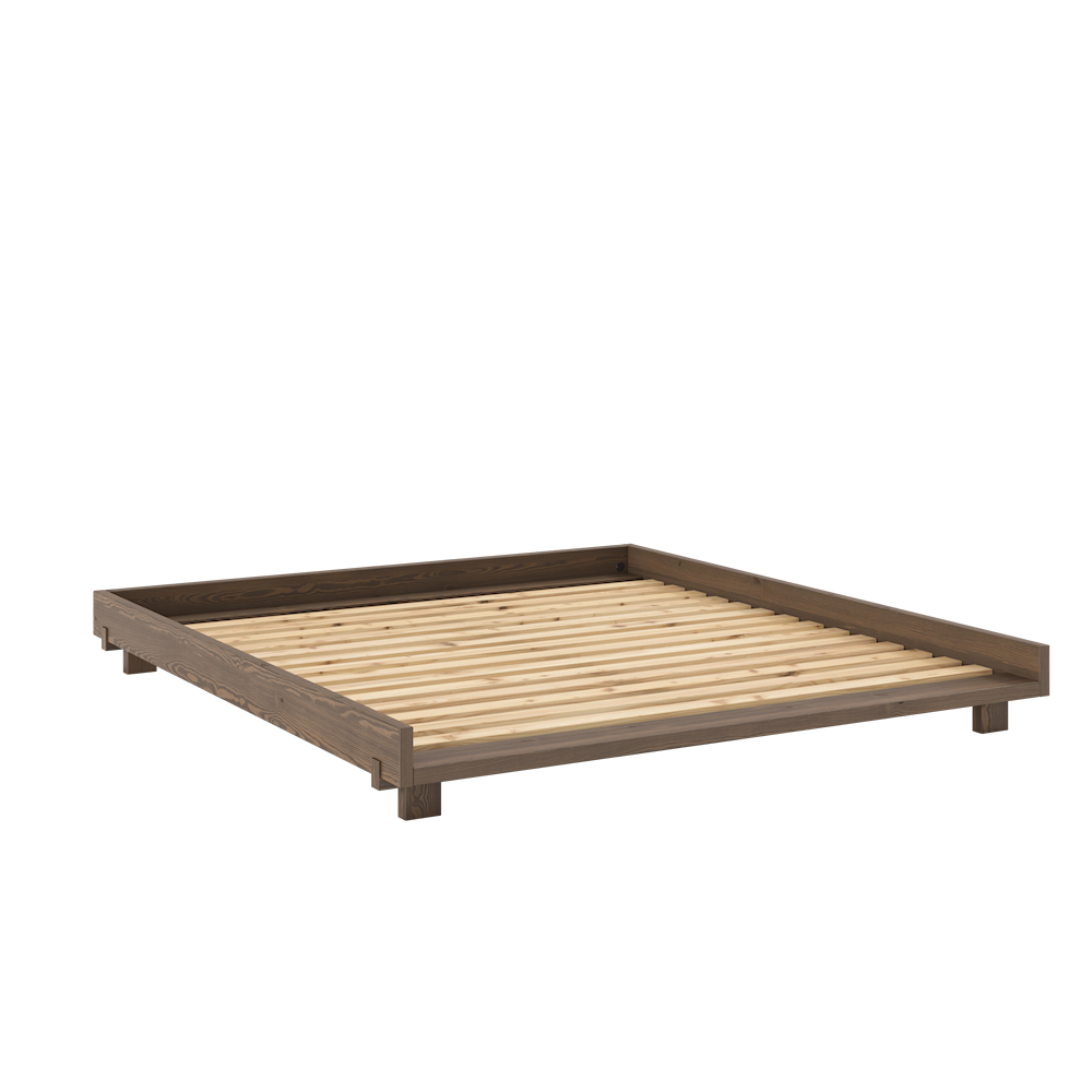 KARUP Dřevěná postel SOCIAL 180x200 cm tmavě hnědá